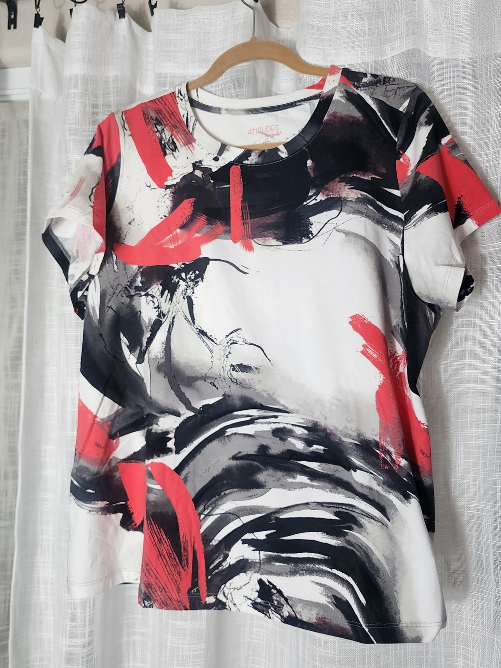Attitudes by Renee Abstract Brushstroke Short Sleeve Top in White, Black & Red